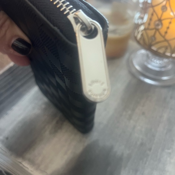 Louis Vuitton style Black Checkered Zip Wallet Damier - Picture 5 of 5